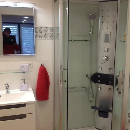 H15 Ap6 Mit Beheiztem Innenpool Apartment