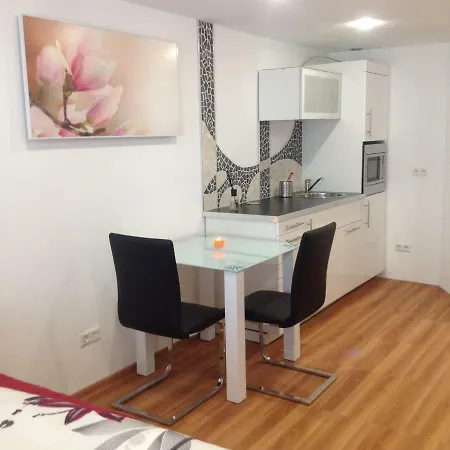 Apartment H15 Ap6 Mit Beheiztem Innenpool